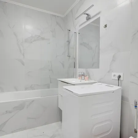 Emilie - Luxe Au Coeur De Apartmán *